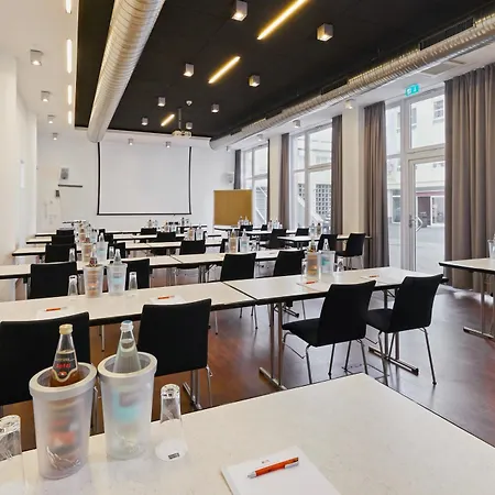 杜塞尔多夫联排别墅 公寓式酒店 3*