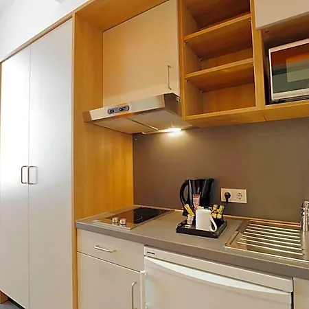 Townhouse 3*