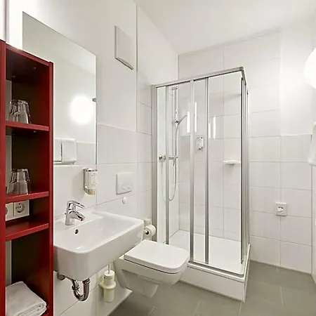 Townhouse 3*