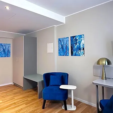Townhouse 3*