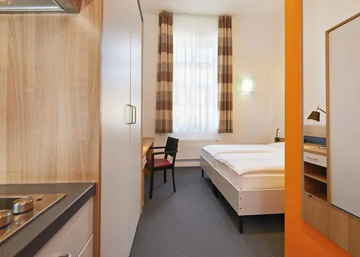 מלון דירות Townhouse 3*